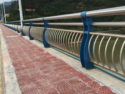 201不銹鋼橋梁護欄